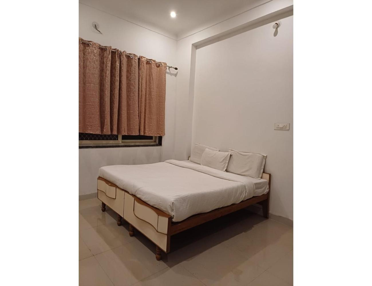Chittor Inn, Homestay *